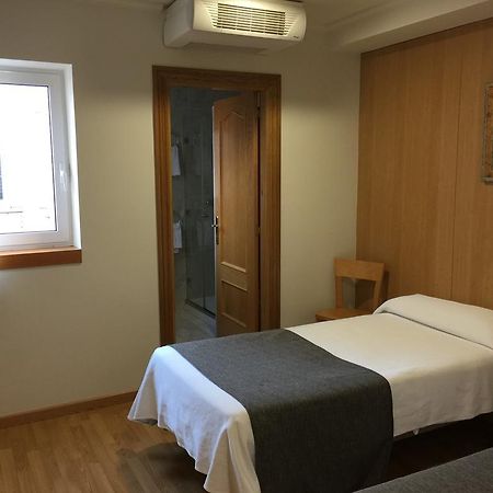 נואיין Iraipe Izaga Hostal מראה חיצוני תמונה