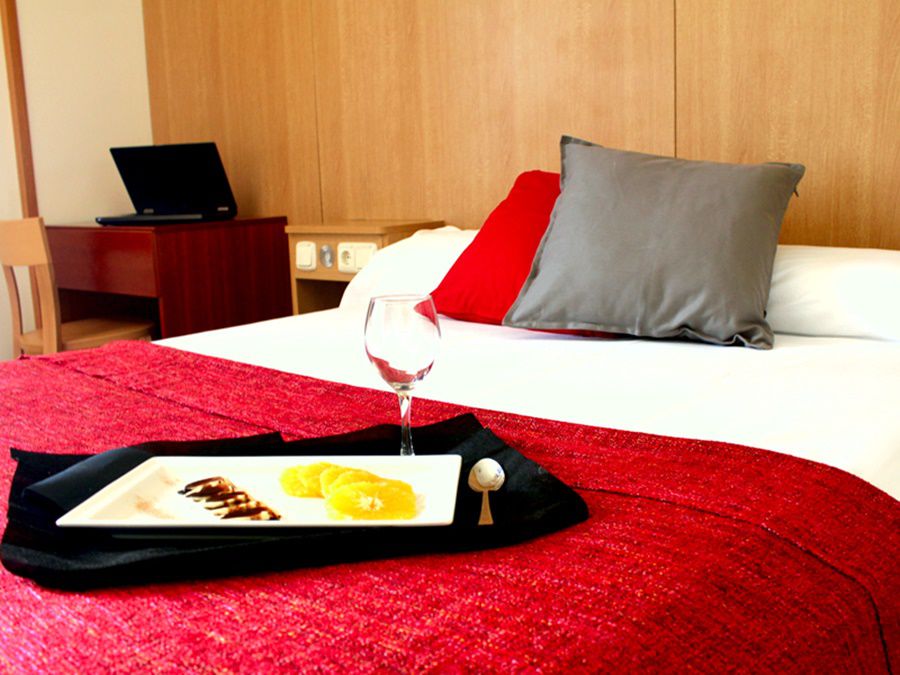 נואיין Iraipe Izaga Hostal מראה חיצוני תמונה