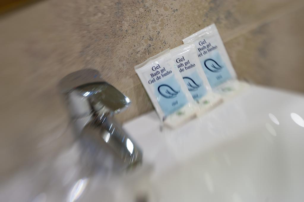 נואיין Iraipe Izaga Hostal מראה חיצוני תמונה