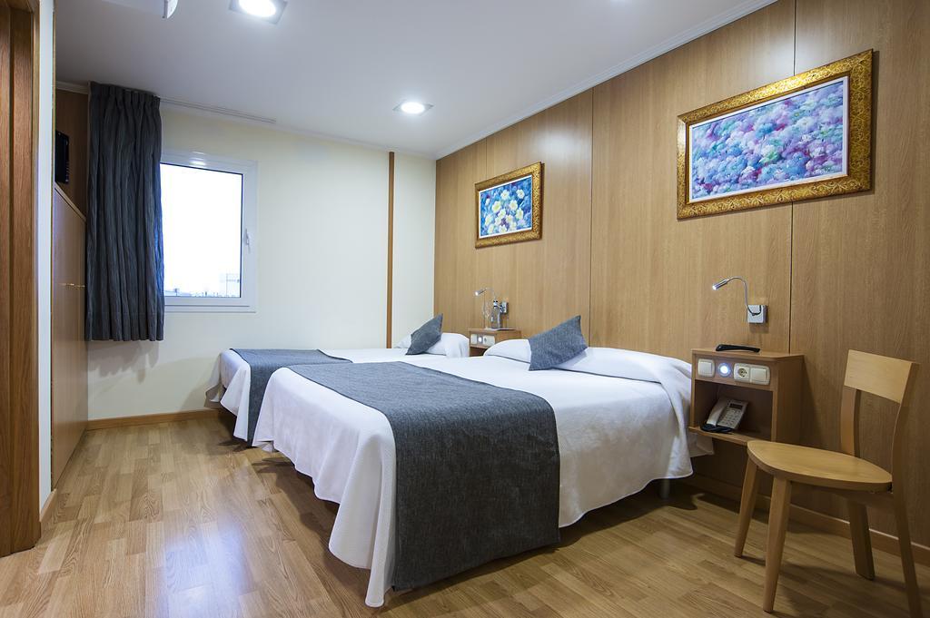 נואיין Iraipe Izaga Hostal מראה חיצוני תמונה